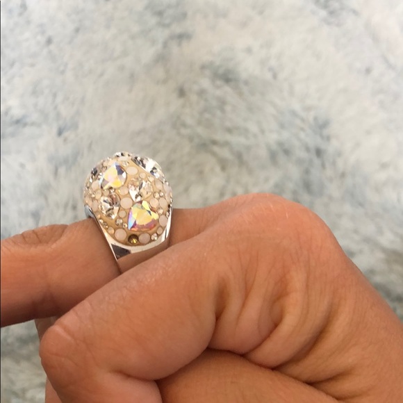 Swarovski Cinderella ring!! - Picture 7 of 8